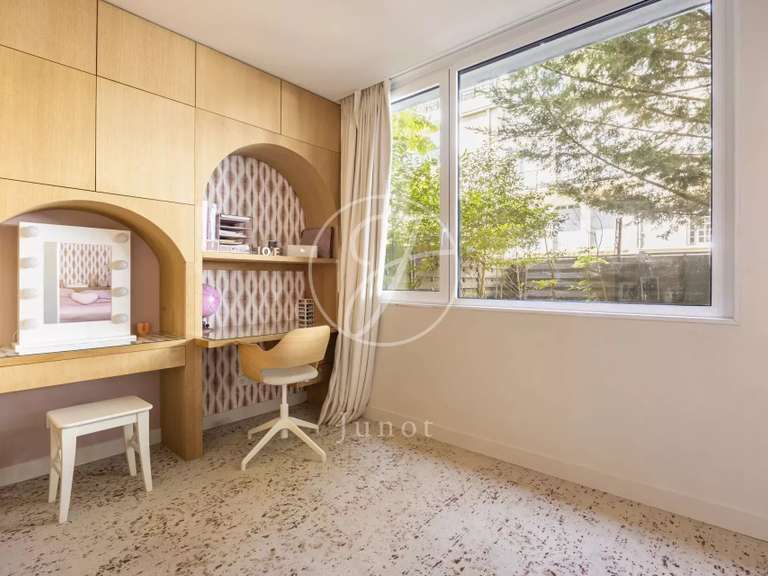 Appartement Neuilly-sur-Seine - 3 chambres - 168m²