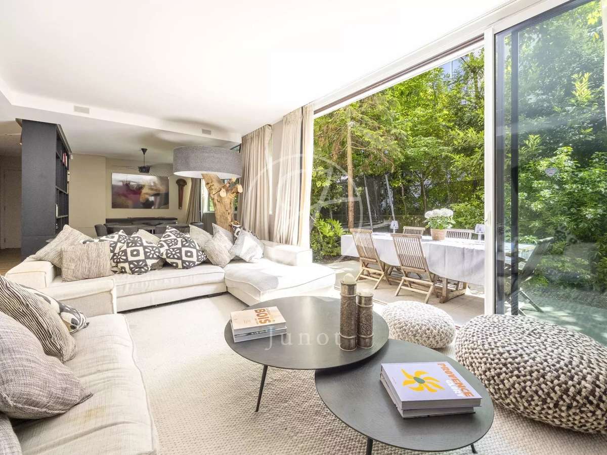 Apartment Neuilly-sur-Seine