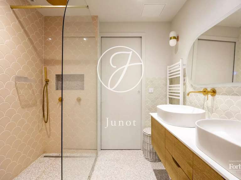 Appartement Neuilly-sur-Seine - 3 chambres - 168m²
