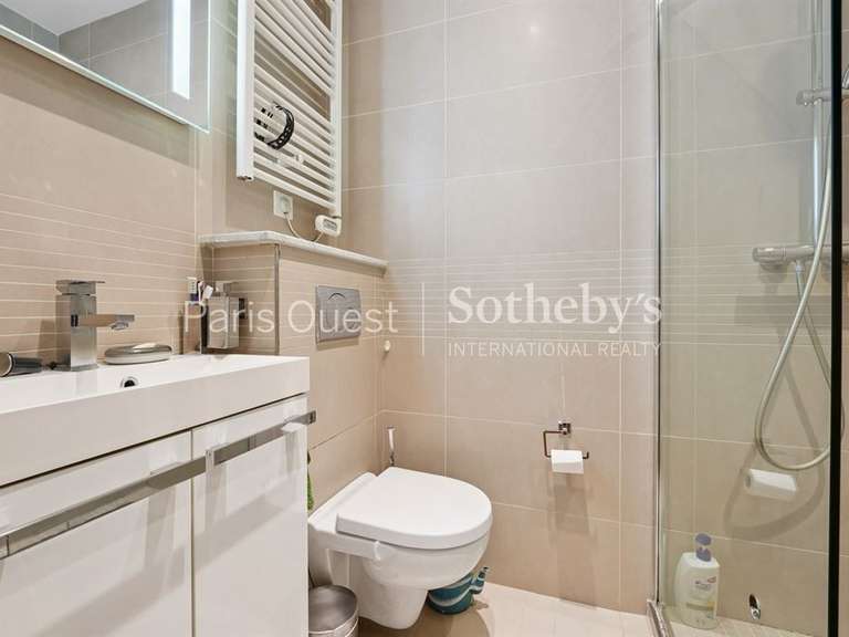 Appartement Neuilly-sur-Seine - 2 chambres - 125m²