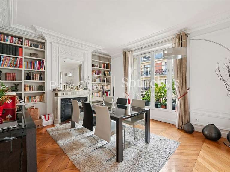 Appartement Neuilly-sur-Seine - 2 chambres - 125m²