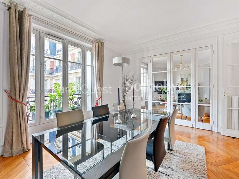 Appartement Neuilly-sur-Seine - 2 chambres - 125m²