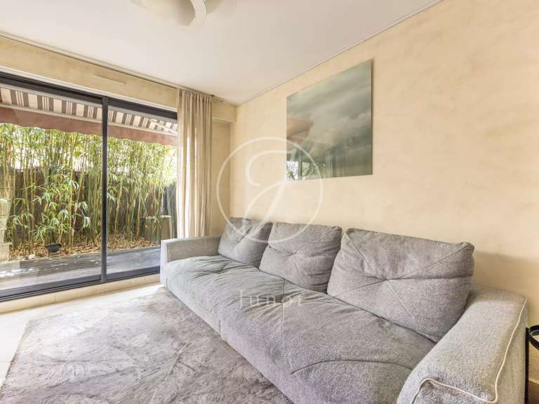 Appartement Neuilly-sur-Seine - 2 chambres - 122m²