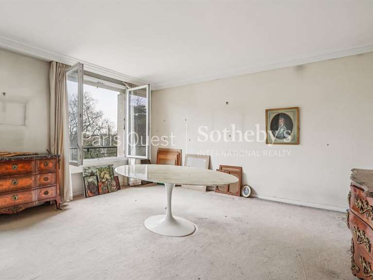 Apartment Neuilly-sur-Seine - 3 bedrooms - 121m²