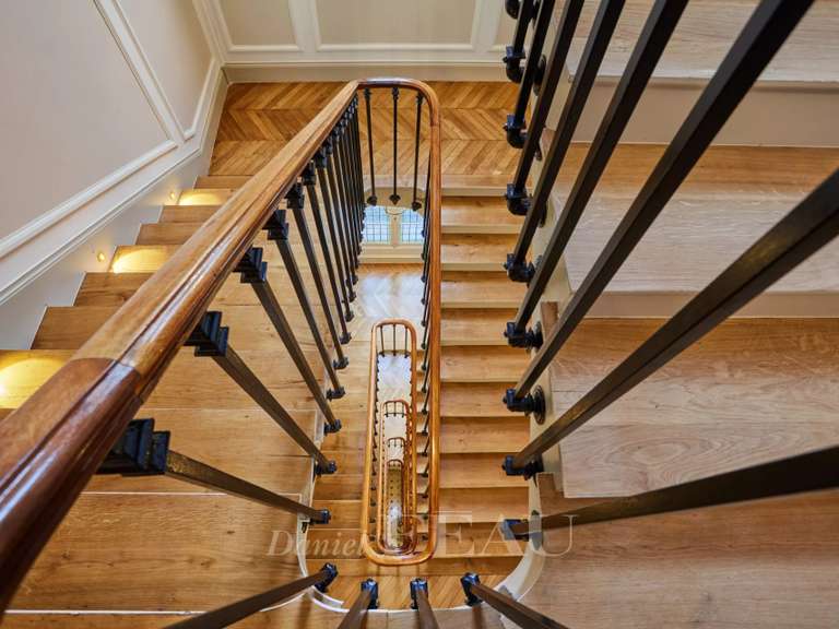 Appartement Neuilly-sur-Seine - 4 chambres - 220m²