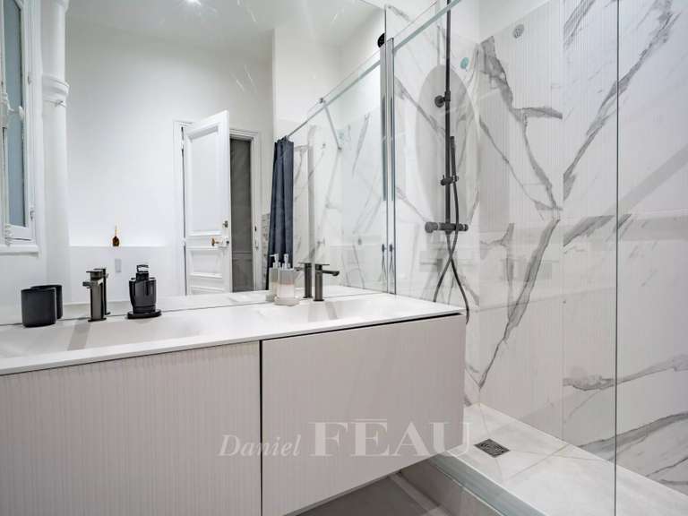 Appartement Neuilly-sur-Seine - 4 chambres - 220m²