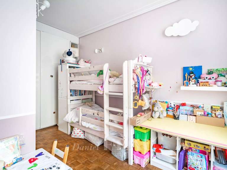 Appartement Neuilly-sur-Seine - 3 chambres - 85m²