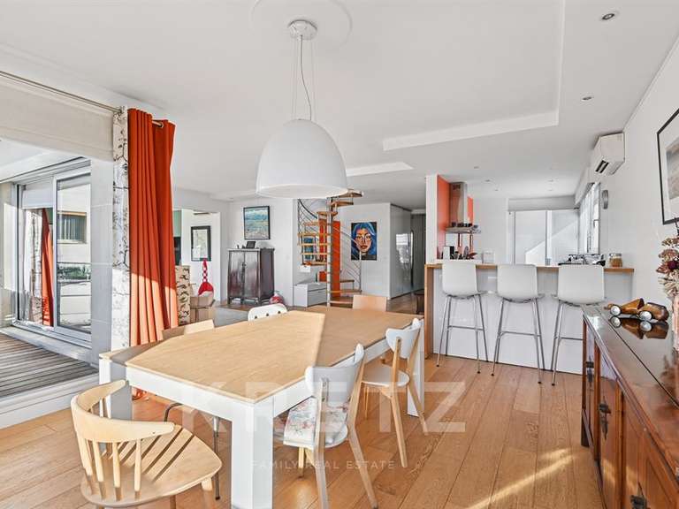 Appartement Neuilly-sur-Seine - 4 chambres - 157m²