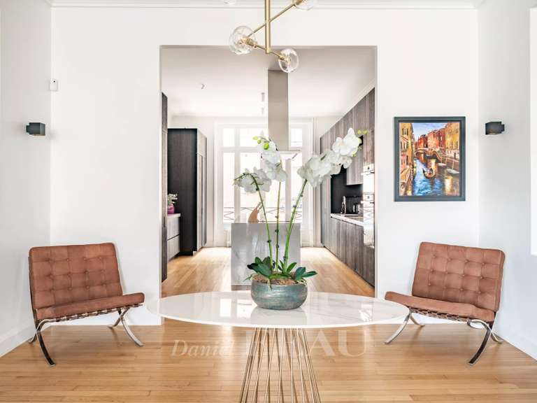 Appartement Neuilly-sur-Seine - 4 chambres - 240m²