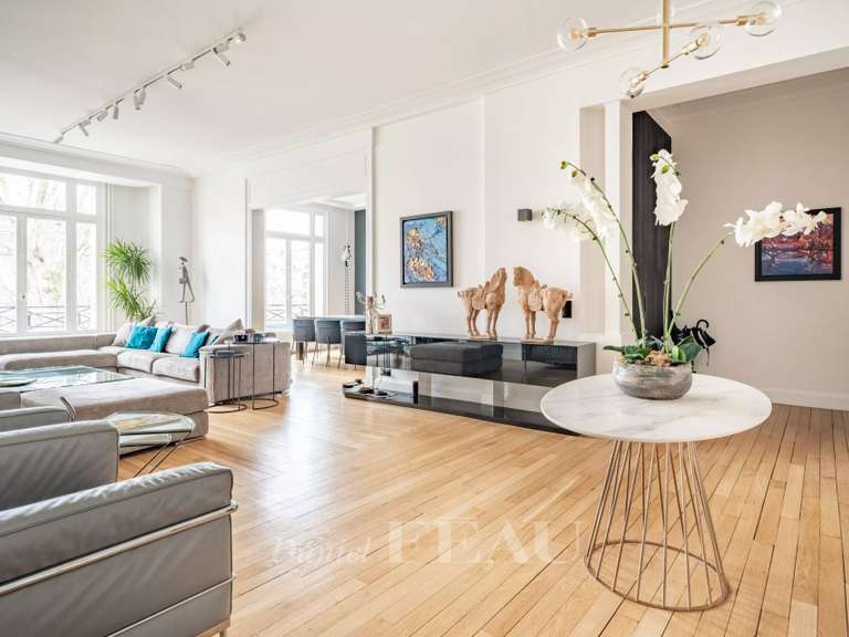 Appartement Neuilly-sur-Seine - 4 chambres - 240m²