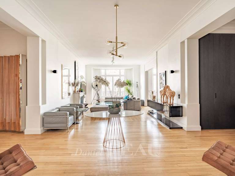 Appartement Neuilly-sur-Seine - 4 chambres - 240m²