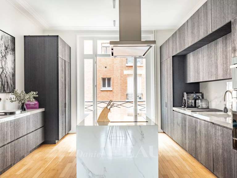 Appartement Neuilly-sur-Seine - 4 chambres - 240m²