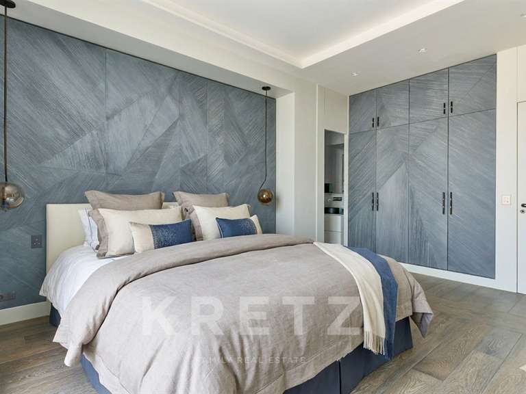 Appartement Neuilly-sur-Seine - 3 chambres - 242m²