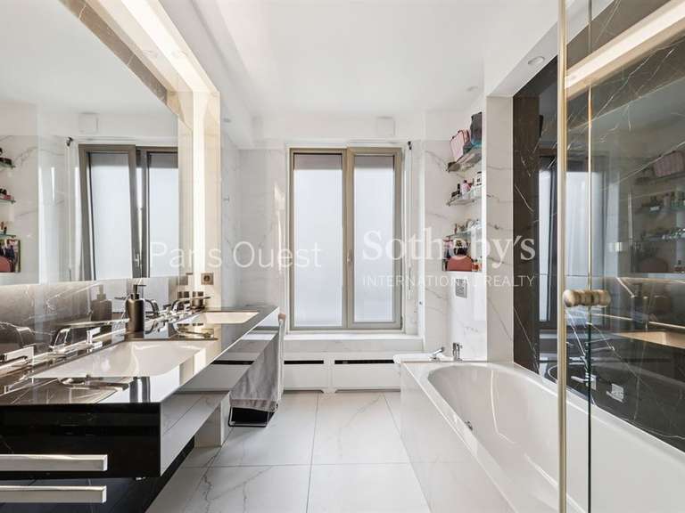Appartement Neuilly-sur-Seine - 5 chambres - 255m²