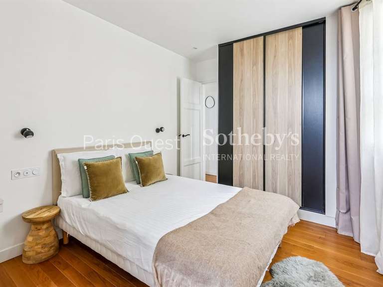 Apartment Neuilly-sur-Seine - 4 bedrooms - 150m²