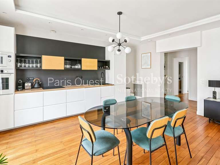 Apartment Neuilly-sur-Seine - 4 bedrooms - 150m²