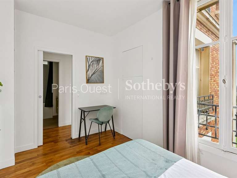 Apartment Neuilly-sur-Seine - 4 bedrooms - 150m²