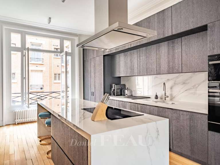 Appartement Neuilly-sur-Seine - 4 chambres - 240m²