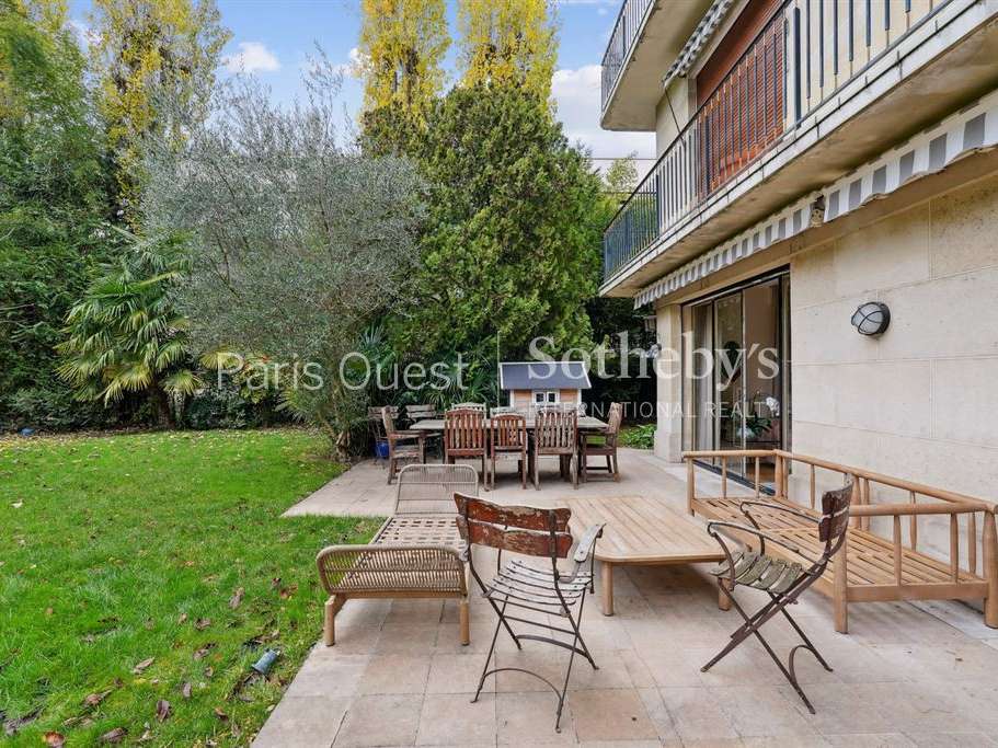 Apartment Neuilly-sur-Seine