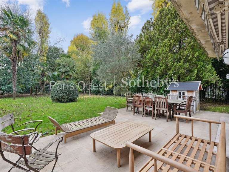 Appartement Neuilly-sur-Seine - 3 chambres - 194m²