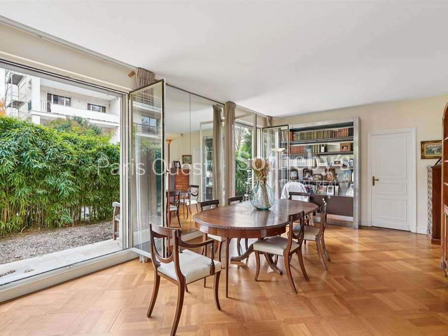 Apartment Neuilly-sur-Seine