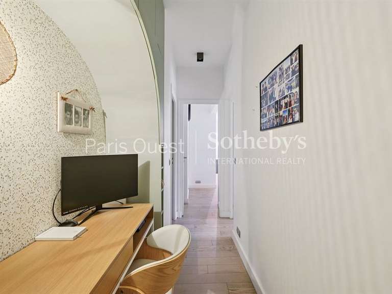 Apartment Neuilly-sur-Seine - 3 bedrooms - 194m²