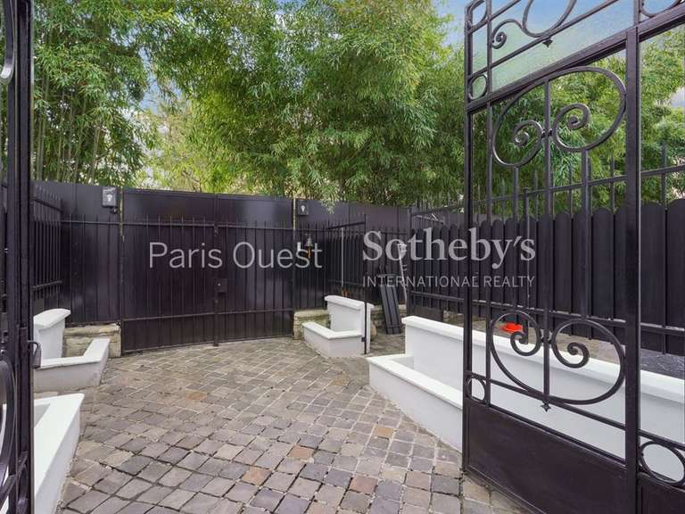 Apartment Neuilly-sur-Seine - 2 bedrooms - 75m²