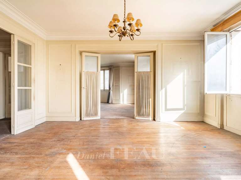 Apartment Neuilly-sur-Seine - 4 bedrooms - 179m²