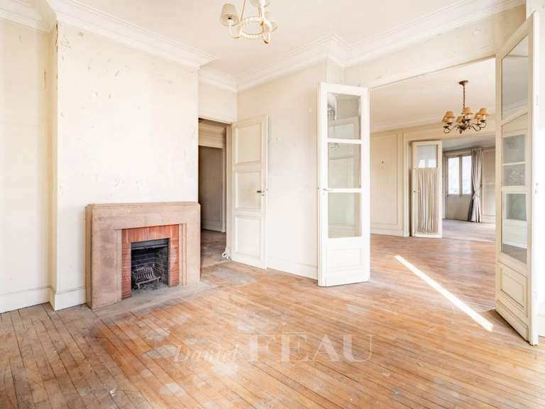 Apartment Neuilly-sur-Seine - 4 bedrooms - 179m²