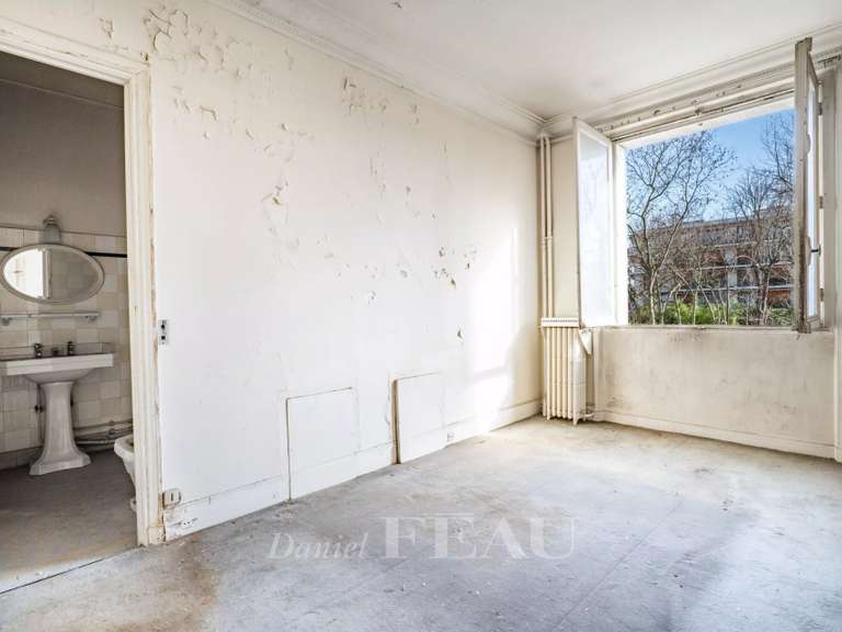 Apartment Neuilly-sur-Seine - 4 bedrooms - 179m²
