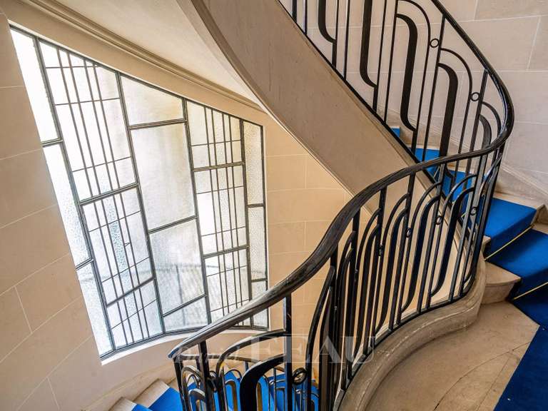 Apartment Neuilly-sur-Seine - 4 bedrooms - 179m²