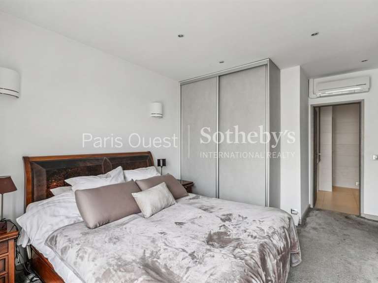 Apartment Neuilly-sur-Seine - 3 bedrooms - 125m²