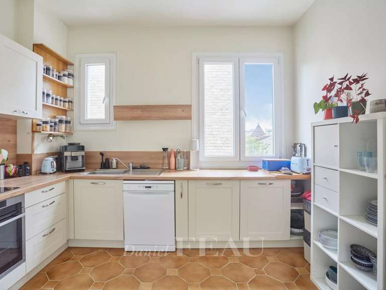 Apartment Neuilly-sur-Seine - 3 bedrooms - 128m²