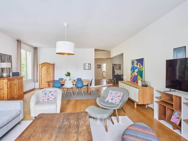 Apartment Neuilly-sur-Seine - 3 bedrooms - 128m²