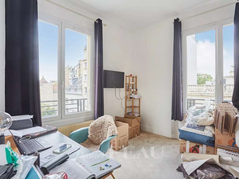 Apartment Neuilly-sur-Seine - 3 bedrooms - 128m²