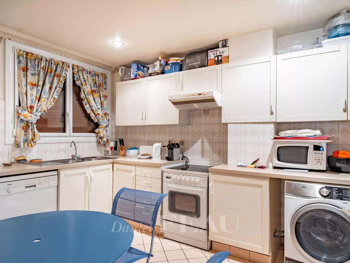 Apartment Neuilly-sur-Seine