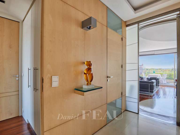 Apartment Neuilly-sur-Seine - 2 bedrooms - 79m²