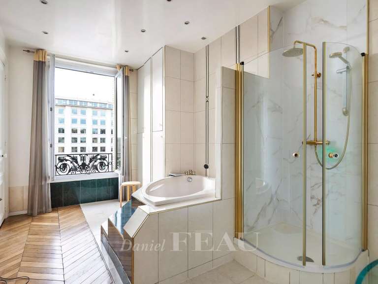 Apartment Neuilly-sur-Seine - 4 bedrooms - 179m²