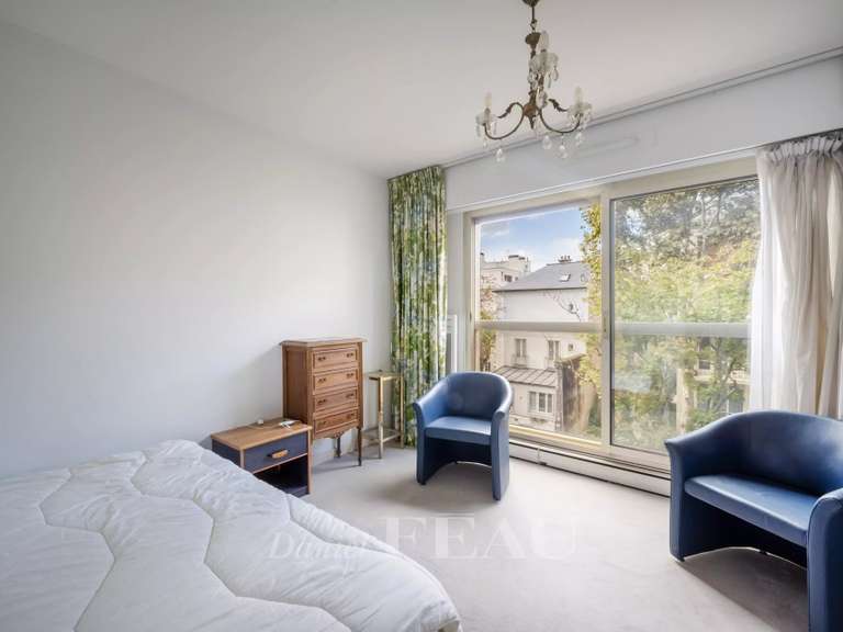 Apartment Neuilly-sur-Seine - 4 bedrooms - 211m²