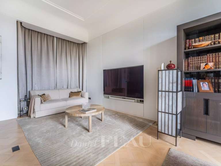 Apartment Neuilly-sur-Seine - 3 bedrooms - 383m²