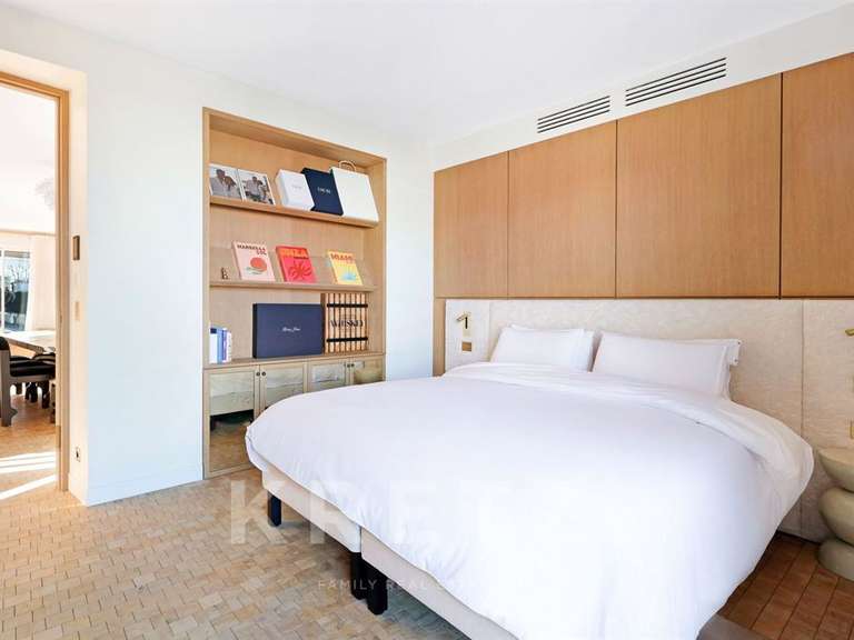 Appartement Neuilly-sur-Seine - 2 chambres - 174m²