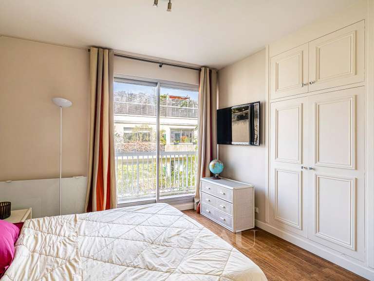 Apartment Neuilly-sur-Seine - 4 bedrooms - 195m²