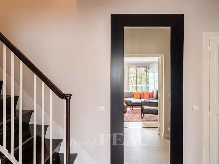 Apartment Neuilly-sur-Seine - 4 bedrooms - 195m²