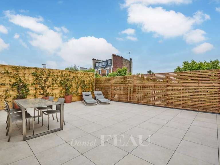 Apartment Neuilly-sur-Seine - 4 bedrooms - 195m²