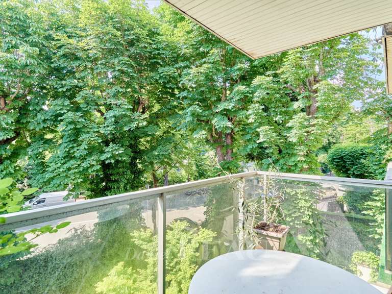 Apartment Neuilly-sur-Seine - 3 bedrooms - 115m²