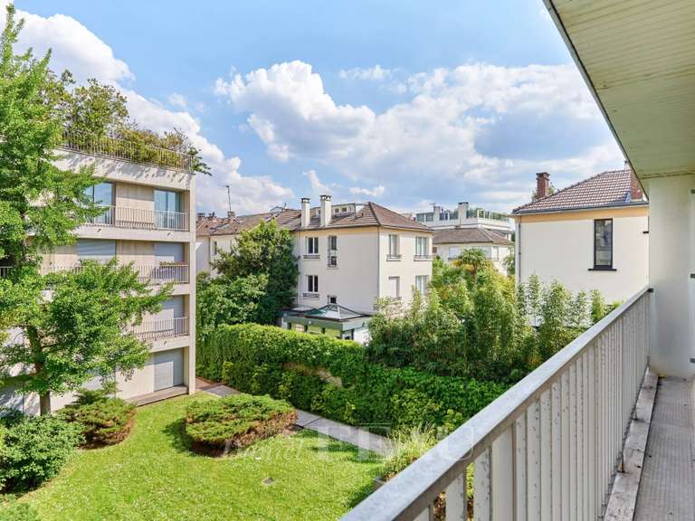 Apartment Neuilly-sur-Seine - 3 bedrooms - 115m²