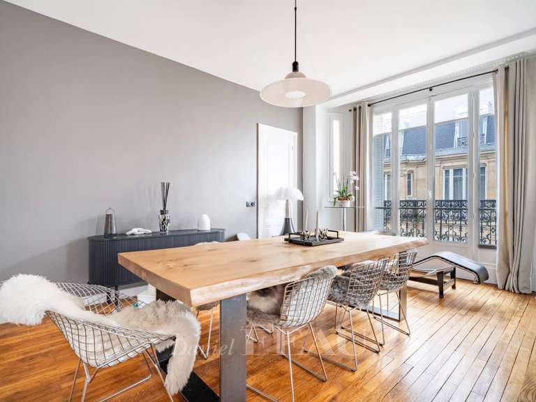 Appartement Neuilly-sur-Seine - 3 chambres - 126m²