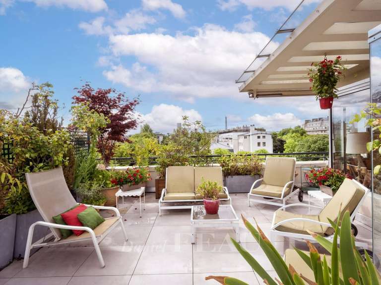 Appartement Neuilly-sur-Seine - 3 chambres - 147m²