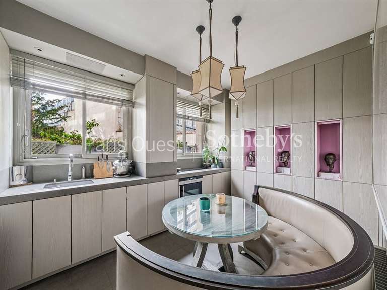 Appartement Neuilly-sur-Seine - 3 chambres - 140m²