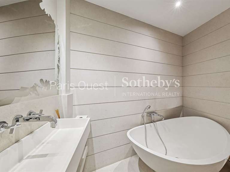 Appartement Neuilly-sur-Seine - 3 chambres - 140m²